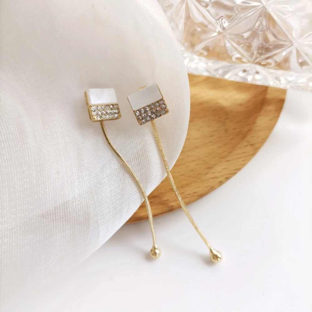 

Han Edition Fashion Stud Earrings Contracted Temperament Long Tassels Geometry Earrings Female Charm Gift Sell Like Hot Cakes