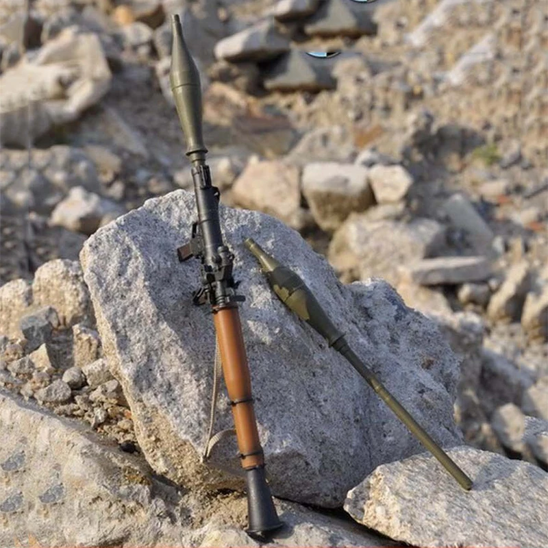 

1/6 Military Soldier Anti-Tank Rocket Launcher RPG-7 WWC Wood Color Rocket Model Toy