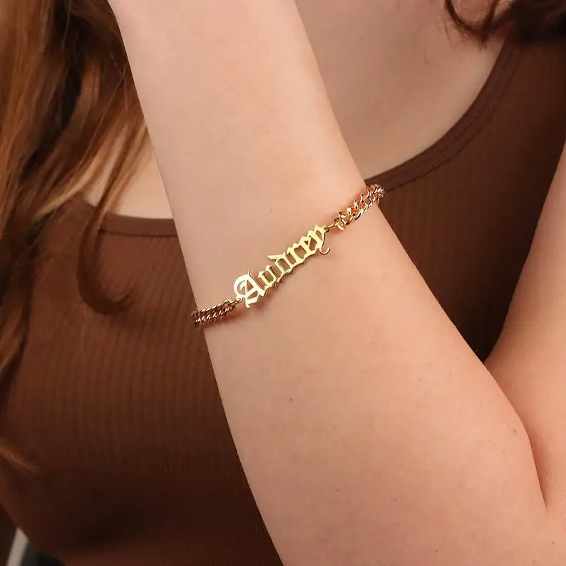 

Custom Name Bracelet Old english Name Bracelet Curb Chain Bracelet Personalized Name Bracelet Nameplate Bracelet Valentine Gift