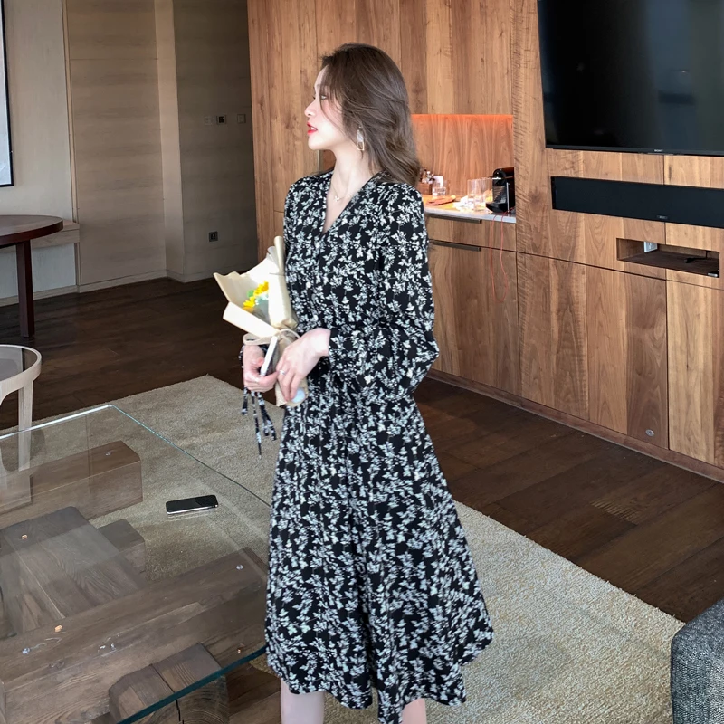 

dresses women Will spring a new south Korean v-neck crepe small broken flower skirt long dress in little French girl