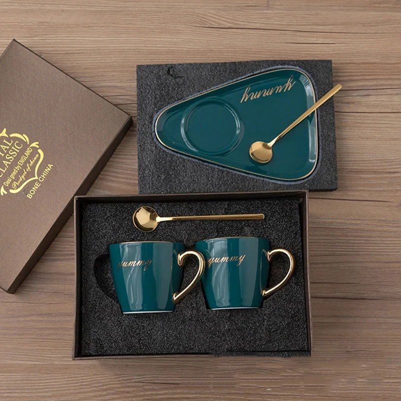 Набор керамических кофейных чашек в европейском стиле блюдце ложка 260 мл