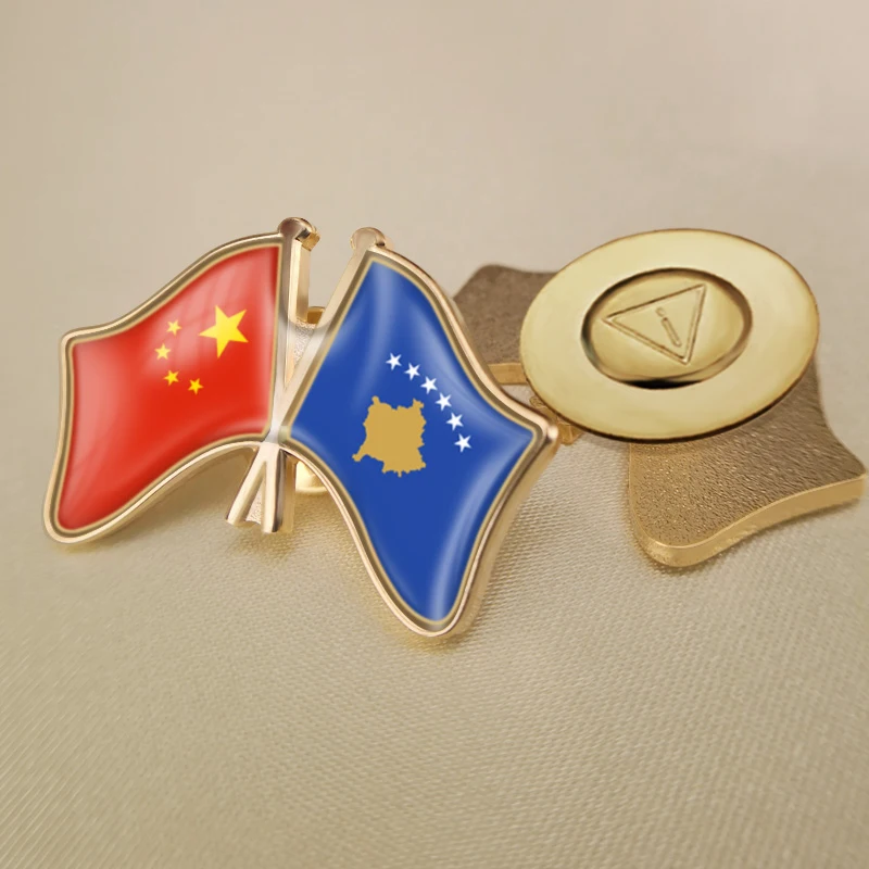 Китай (материк) и Косово перекрестные двойной флаг дружбы значков на булавке