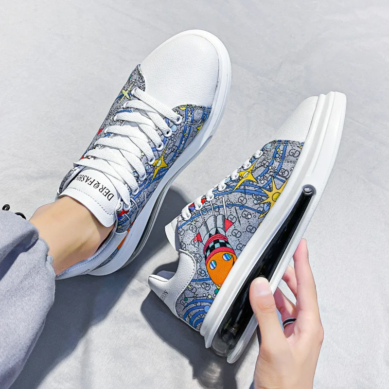 

New In Spring and Summer 2021 Korean Fashion Sports Shoes Comfortable Leisure Sports Fashion Breathable Fit