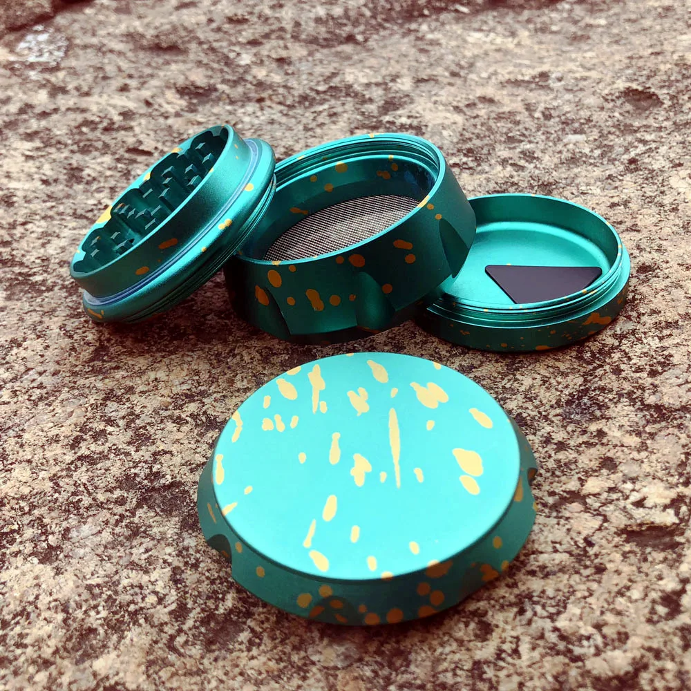 

COURNOT Cigarette Grinder 4-Layer 63mm Drum Aluminum Herb Grinder Metal Grinder with CNC Diamond Teeth Smoke Crusher