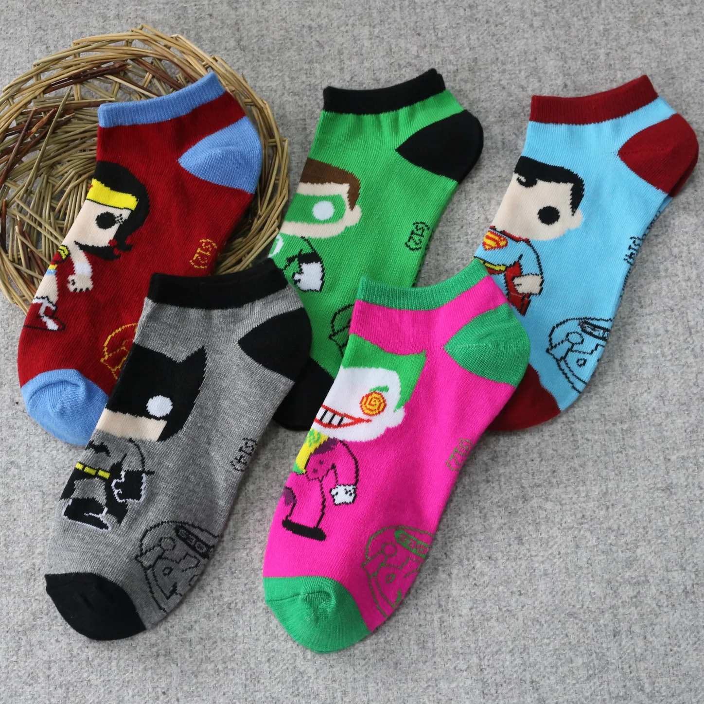 

1 pairs Anime Print Socks Men's Women Crazy Cartoon Movies Anime Novelty Socks Knee-High Hip Hop Unisex Creative Skateboa Socks