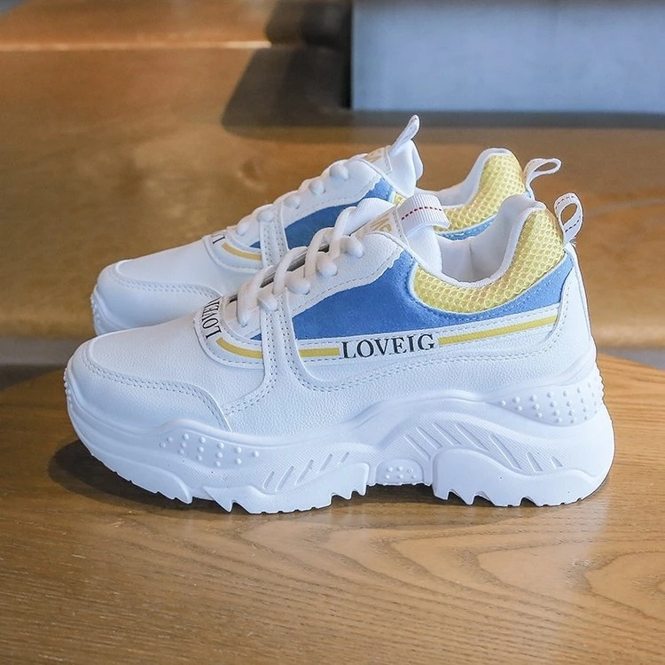 Женские массивные кроссовки модные белые на платформе брендовая дизайнерская