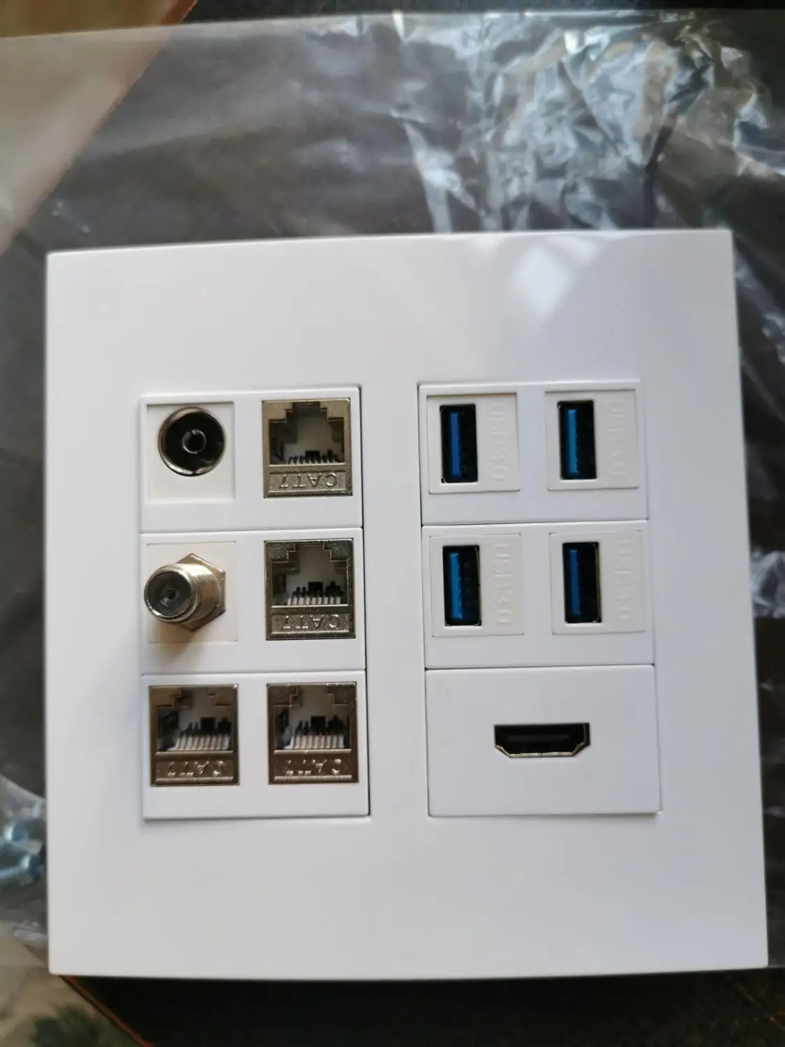 

120x120mm Multimedia Faceplate With TV USB3.0 HDMI2.0 CAT7 RJ45