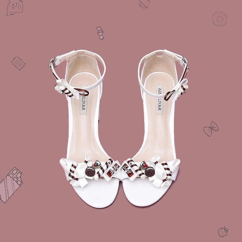 

Весенне-летние босоножки феи на массивном каблуке с открытым носком Милая обувь с цветочным принтом для девушек подходит для церемонии, раз...