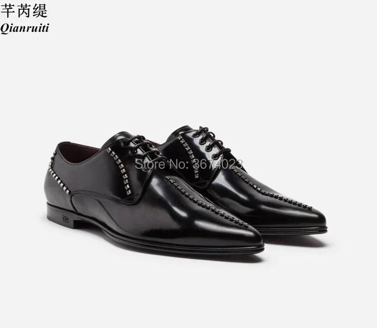 

Qianruiti Party Wedding Shoes Men Flats Derby Shoes Black Patent Leather Loafers Rivets Studs Dress Shoes Men
