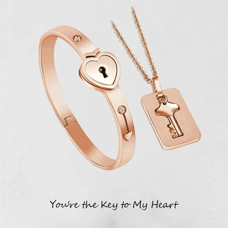

2021 Women Pendant Necklaces Fashion Men Heart Shape Lock Bracelet Romantic Couple Sterling Jewelry Set Necklace Pendant