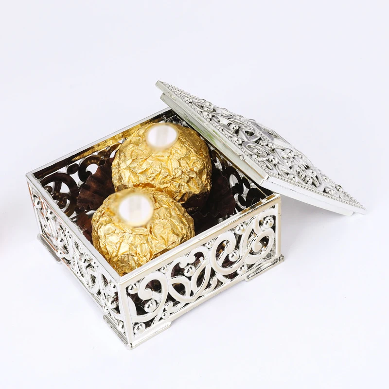 

12Pcs Gold Silver Creative Plastic Hollow Square Mini Candy Box For Delicate Drawer Display Wedding Cookie Candy Cake Boxes