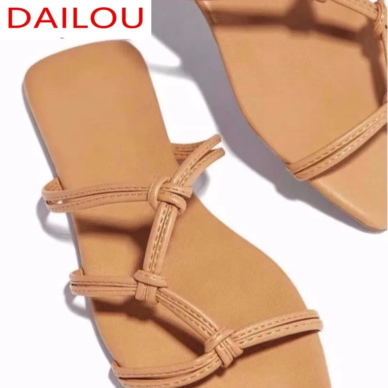 

2021 Fashion Women Sandals Slippers Square Toe Slides Summer Design Flats Beach Women Sandals Ladies Size 35-43 Zapatillas Mujer
