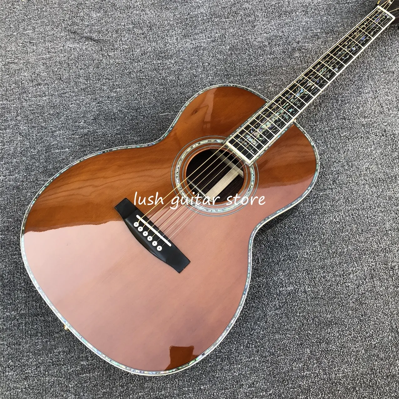 

Factory Custom ooo Model Acoustic Guitar,,39 Inches Red Pine 100% Real Abalone Inlay Guitarra ,Ebony Fingerboard,Free Shipping