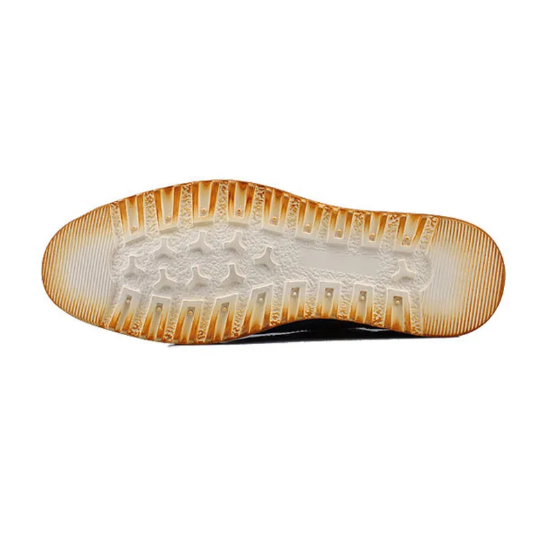 

British Style Fashion Men Business Casual Leather Shoes Luxury Brand Bullock Shoes Carved Platform Genuine Leather Mans Footwear