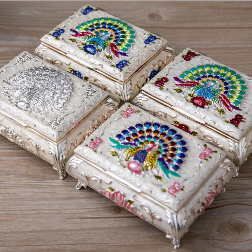 

Fashion Medium Silver Metal Jewelry Box Tin Box Make Up Organizer Ring Necklace Storage Organizer Women'sgift box Z216