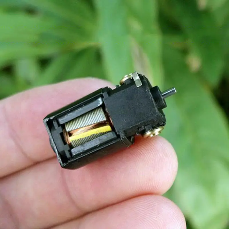 С источником питания от постоянного тока 6 V-12 V 21800 об/мин Micro Mini 5-контактный