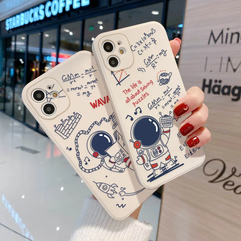 Astronaut Phone Cases For Iphone 11 Case Iphone 13 14 Pro Max 12 7 8 XR X Xs SE 2020 6 6s Plus Mini SE 2020 14 Plus Cover Coque