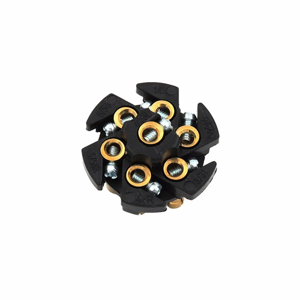 

European Car 7 Hole Socket Trailer Adapter Truck Interface Rv Power Cord Socket Waterproof Connector 12V