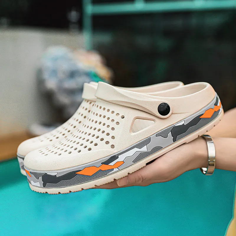 

White Summer Men Slippers Light Weight Soft Bottom Flip Flops Fashion Anti-slip Sandals Porous Hollow Beach Shoes Zapatos Hombre