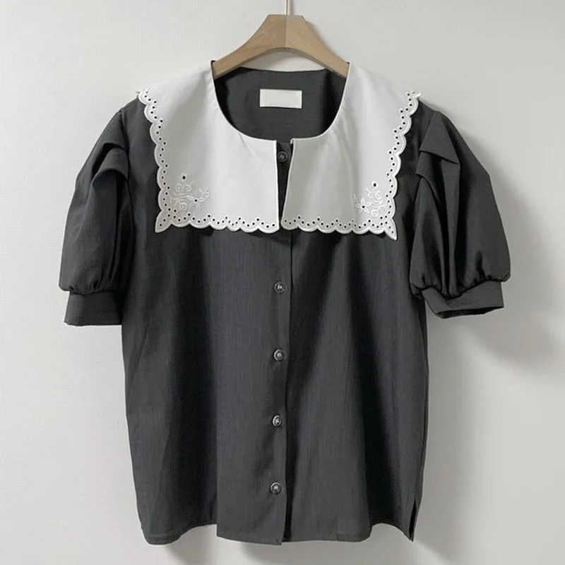 

Korean Chic Turn-Down Collar Embroidery Blouse Women 2021 Summer Single-Breasted Loose Woman Shirts Puff Short Sleeve Tops 14282