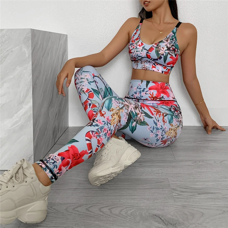 

2 Piece Yoga Set seamless Women's Clothing 2021 Printed Fitness Gym Sets Workout Summer Clothes For Women Sport Suit Sportwear