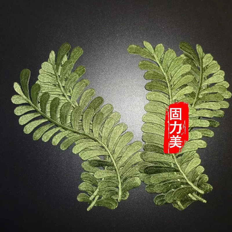 3 пары носков золотого серебряного цвета зеленый клей Утюг на палочке одежда