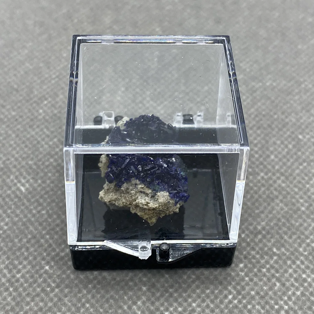 

Natural azurite mineral cristal espcime da provncia de anhui, china .Box 35*35*35mm S24#