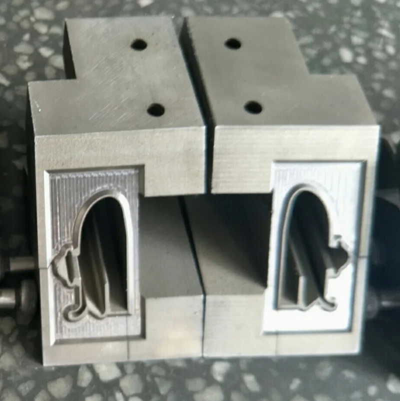 Russia refrigerator / fridge rubber gasket weld mould joint mold connect die | Clamps