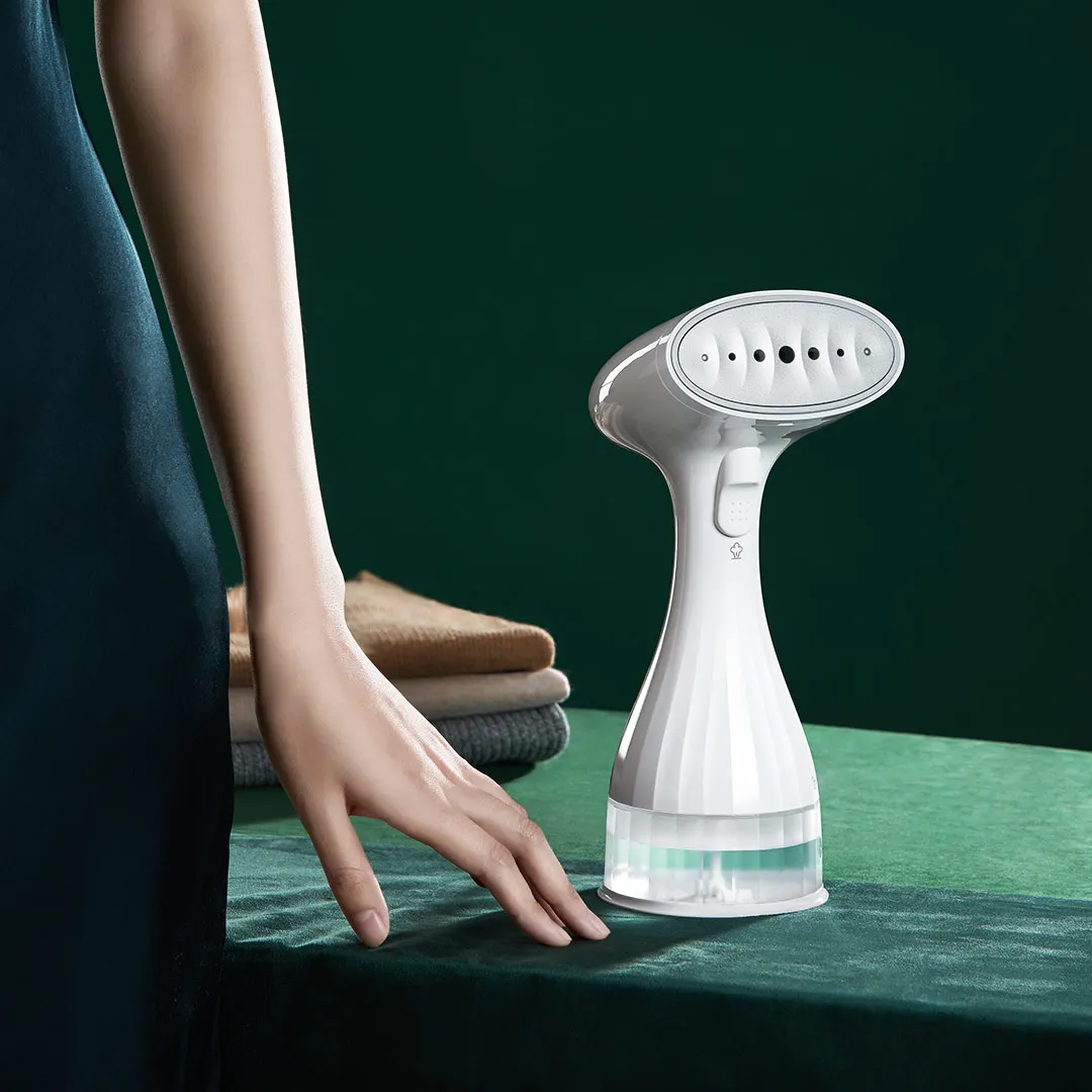 

Lofans clothing care Fabric Steamer can adjust the steam position for 30 seconds, and automatically release the steam 25g/min wi