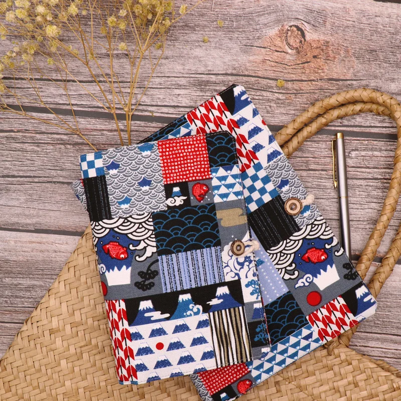 

Записная книжка с вышивкой, с отрывными листами, в стиле пэчворк, ручная работа, блокнот-скетчбук