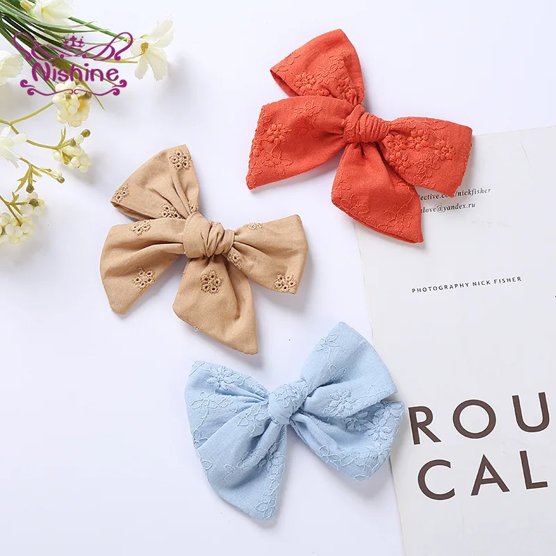 

9.5*6.5 CM Fahsion Embroidered Bowknot Baby Girls Hair Clips Solid Color Handmade Bows Hairpins Children Headwear Christmas Gift