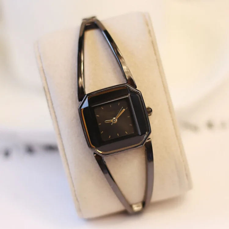 Hot Sale Luxury Crystal Women Watches Exquisite Square Ladies Bracelet Watch Female Dress Watch zegarek damski reloj mujer - Цвет: Черный