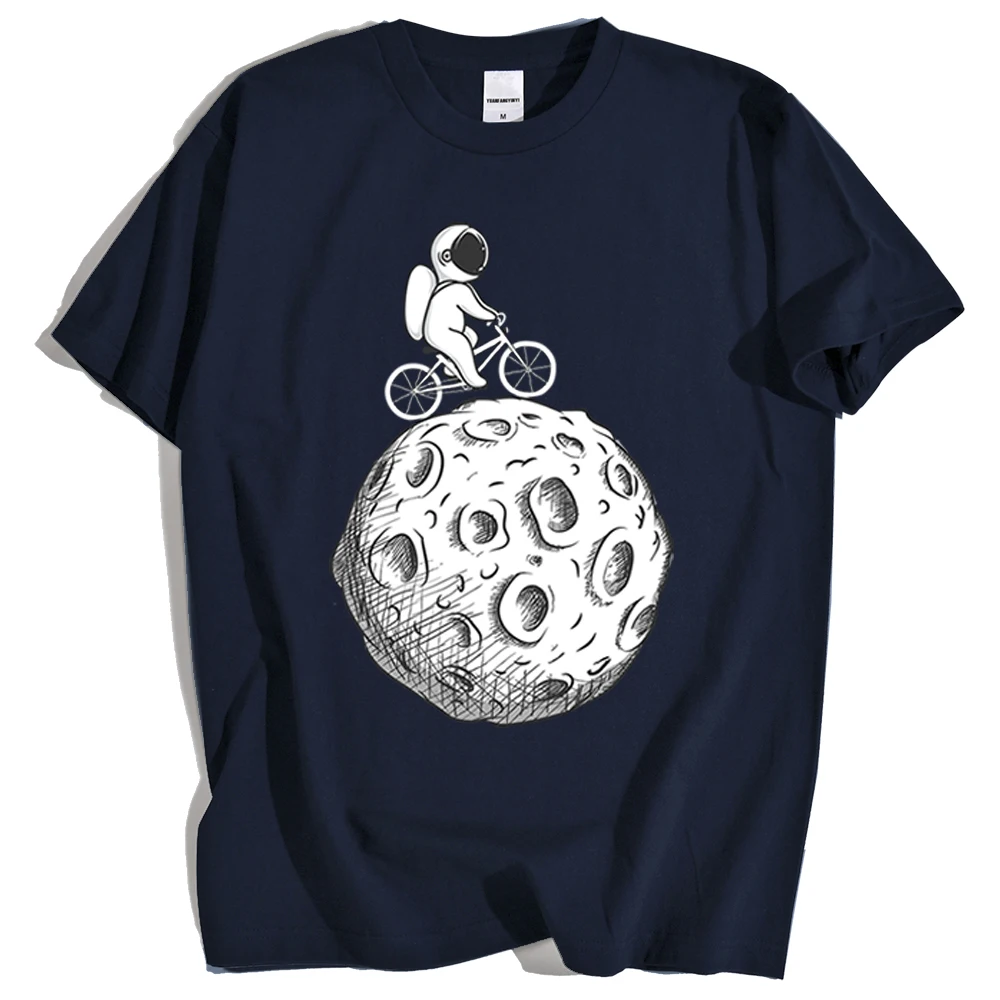 

Футболка мужская с летающим астронавтом и мультяшным принтом, модная свободная тенниска, Качественная майка в простом стиле, однотонная, ле...
