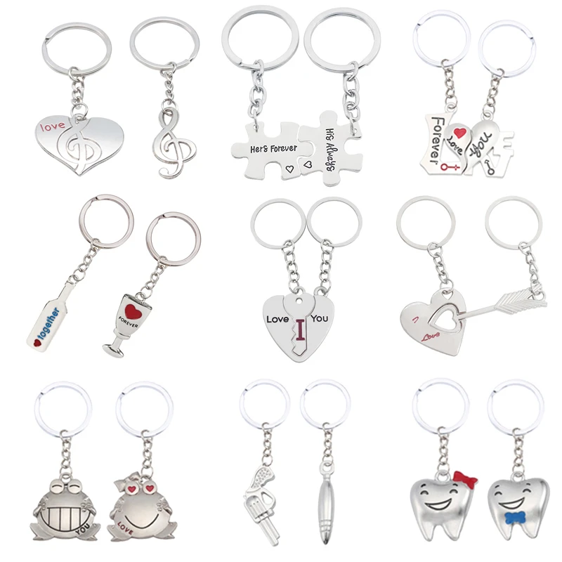 

Fashion Couple Jewelry Personality Men And Women Heart Stitching Keychain Simple Metal Pendant Valentine's Day Gift Jewelry