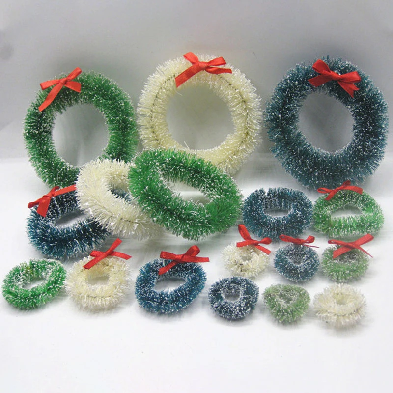 

4pcs/set 3/4/5/7.5cm Mini Christmas Wreath Garland for Front Door Window Living Room Fireplace Christmas Decoration