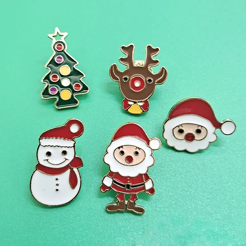

2021 Cute Christmas Jewelry Santa Claus Brooch Lapel Pin Christmas Elk Tree Snowman Brooches for Women Xmas Enamel Small Badge