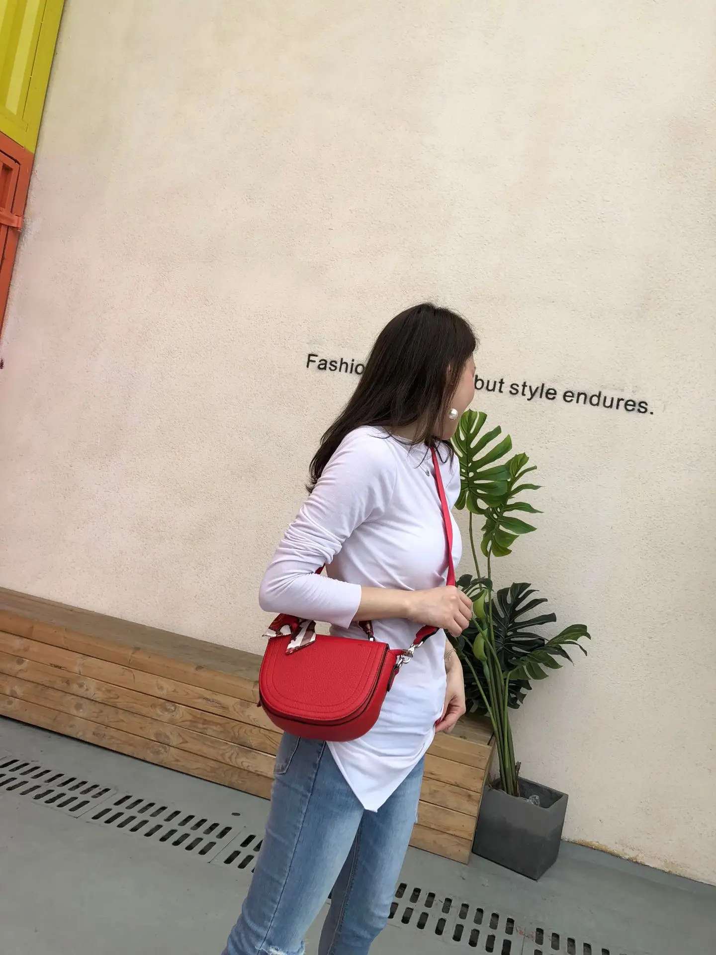 

Leather new female bag 2021 fashion bag simple all-match mobile phone bag