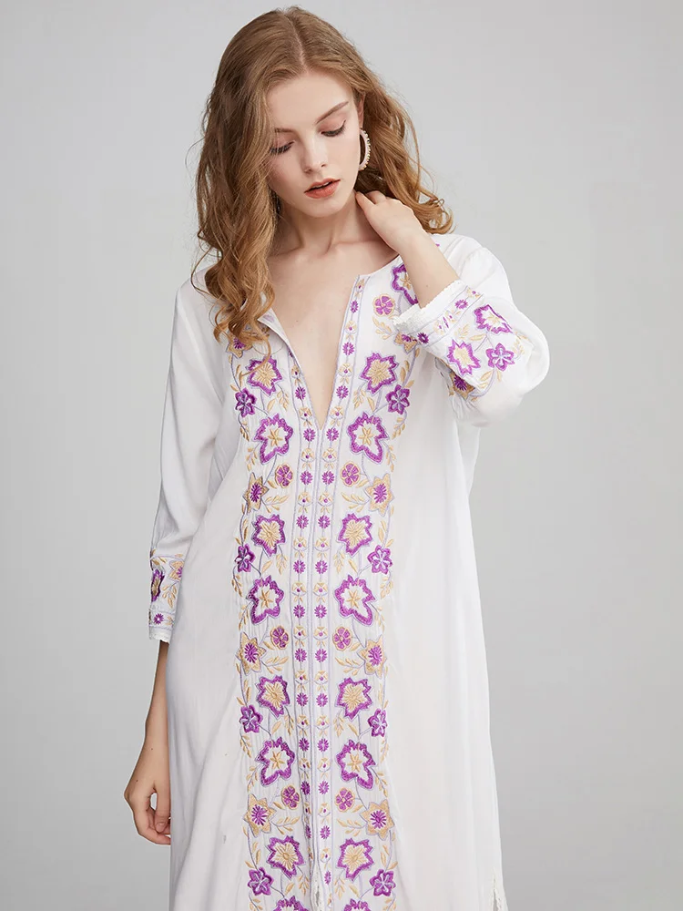 

Summer new Bohemian Tourist Holiday Beach Island dress ethnic style retro Rose Embroidery V-Neck long dress