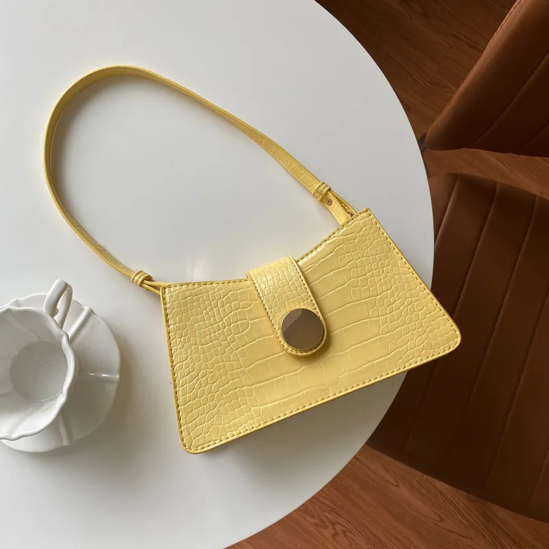 

Retro Casual Women's Totes Shoulder Bag Fashionable Exquisite Shopping Bag PU Leather Chain Handbags Buckle handbags for Women