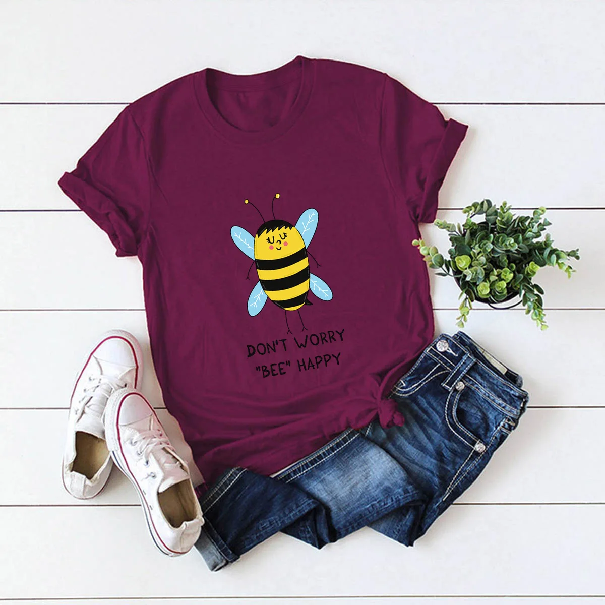 

JFUNCY Cute Little Bee Print Women T Shirt Cotton Short Sleeve Summer Tops Woman Tee Shirts Female Plus Size Casual T-shirt