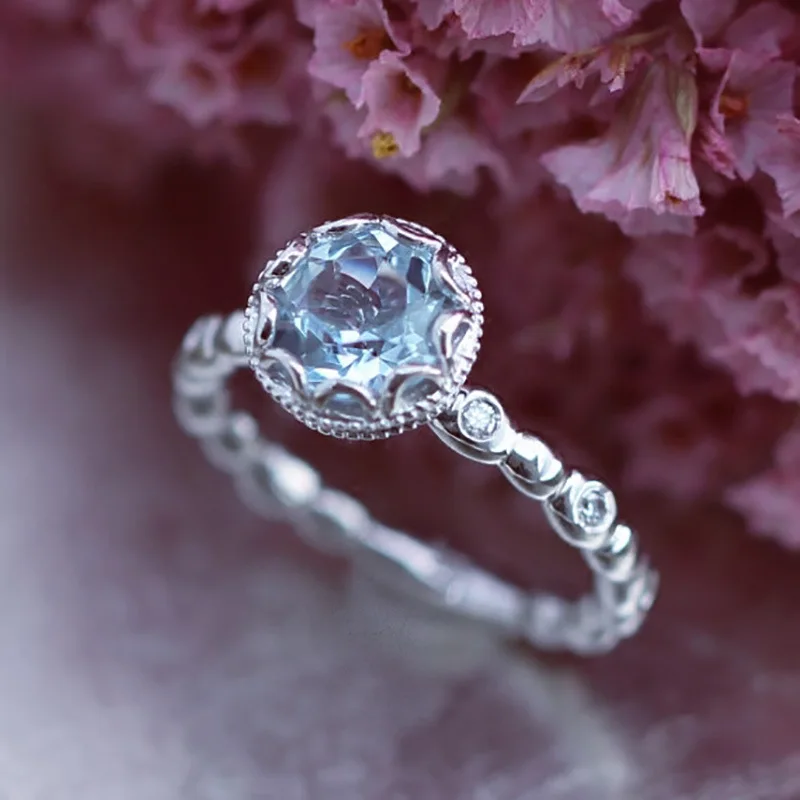 

Delicate Round Cut Blue Crystal Ring Elegant Temperament Ladies Engagement Ring Fashion Romantic Jewelry Gift Free Shipping