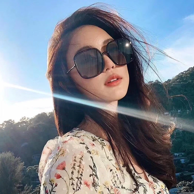 

2019 Oversized Metal edge Sunglasses Fashion Travel Women Vintage Brand Designer Uv400 Square Sun Glasses Gafas De Sol Hombre