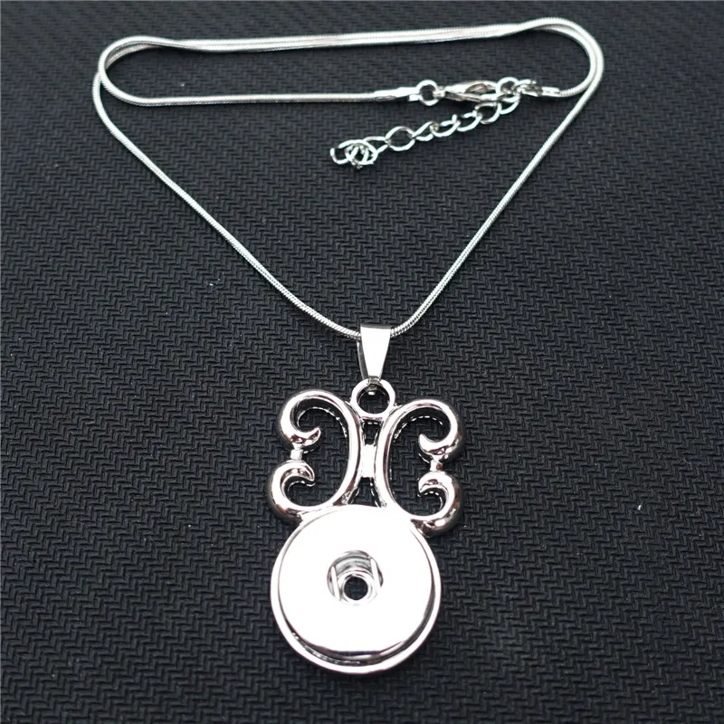 Комплект из колье и серёг с металлическими пуговицами 18 мм | Украшения аксессуары