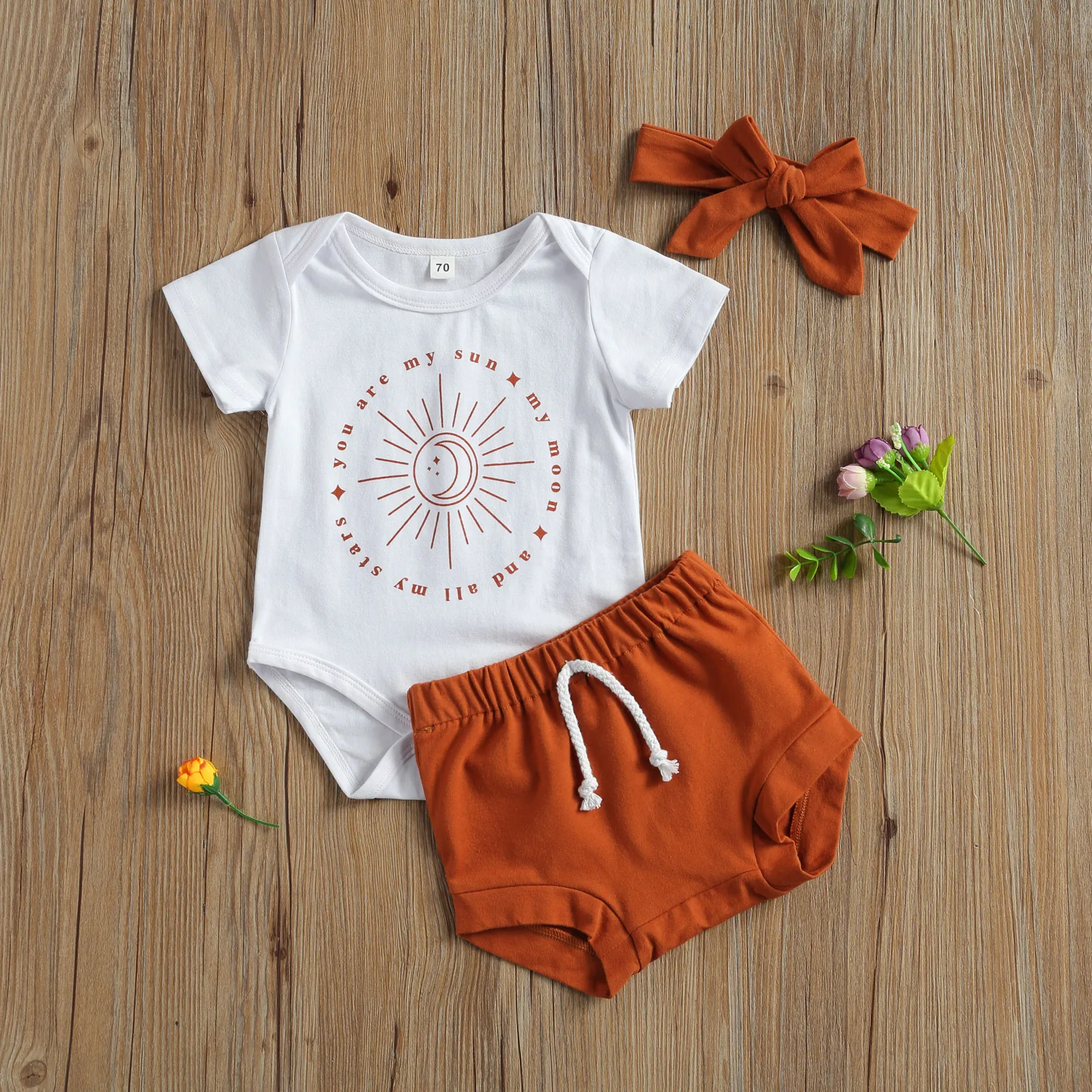 

Infant Baby Girls Set Short Sleeve Romper + Shorts + Hairband Sun Moon Stars Print Concealed Bottom Button Summer Clothing