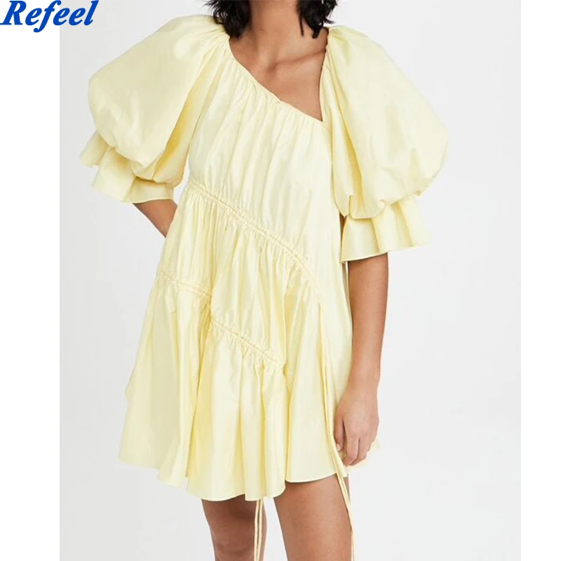 Мини-платье женское однотонное с рюшами модное свободное мини-платье на завязках