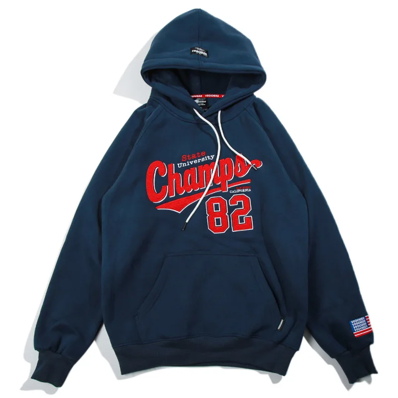 

Hoodies & Sweatshirts