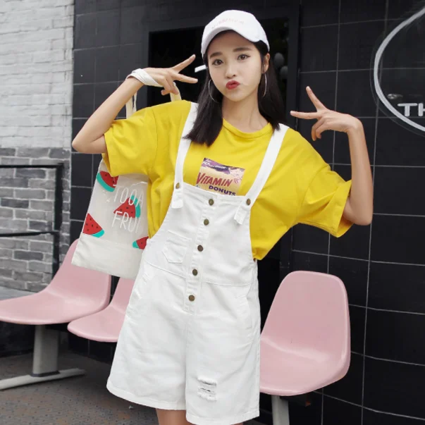 Женский джинсовый комбинезон на подтяжках элегантный в стиле ретро желтый