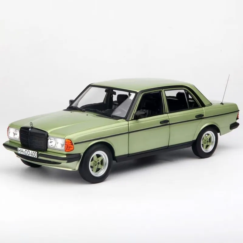 

Новинка 1:18 NOREV для BENZ 200 W123 1984 E-Class литая модель автомобиля Мальчики Девочки Подарки коллекция Орнамент Дисплей Зеленый металл, пластик