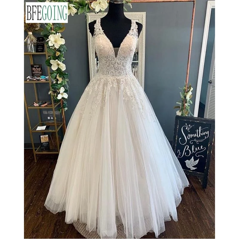 

Ivory Lace Beading Tulle V-Neck Sleeveless Floor-Length A-Line Wedding Gowns Chapel Train Custom Made Bridal Dresses