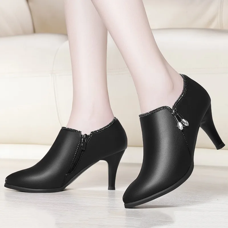 

35-40, YG-A0206, 2019